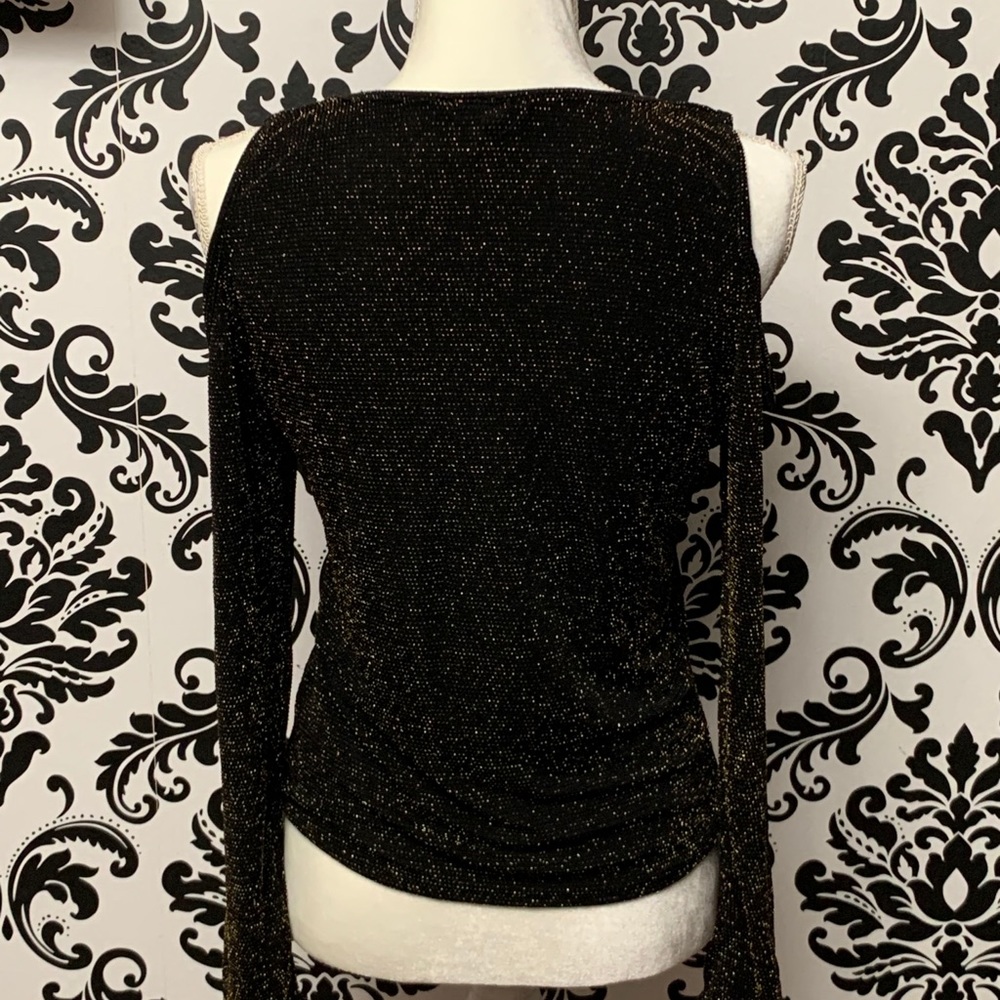 Top - Picture 3 of 5